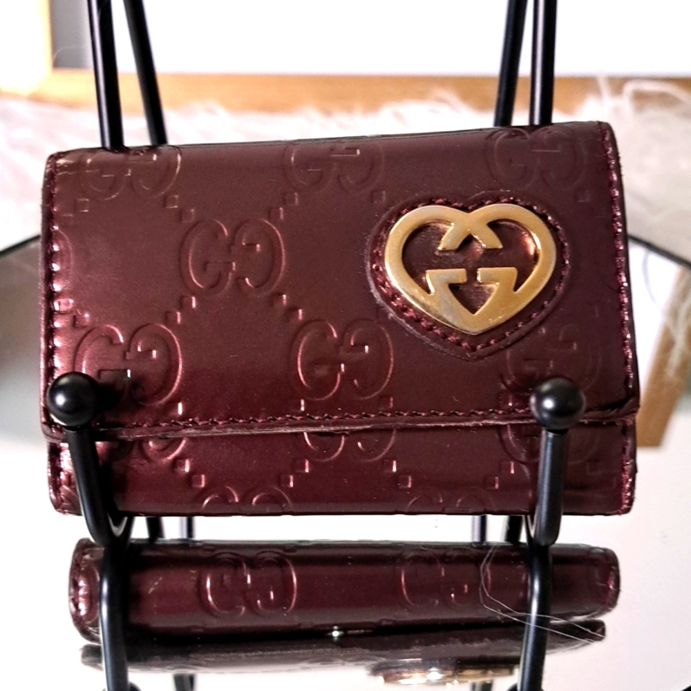 Gucci Guccissima Gold Heart Patent Leather Keyholder  EUC